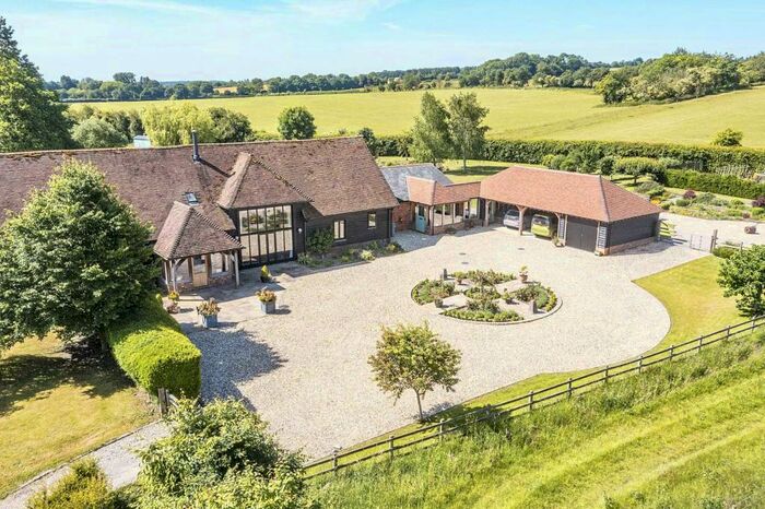 5 Bedroom Country House For Sale In Hampstead Norreys, RG18