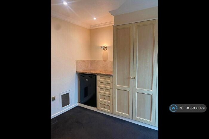 2 Bedroom Bungalow To Rent In Seamark Close, Kent, CT12