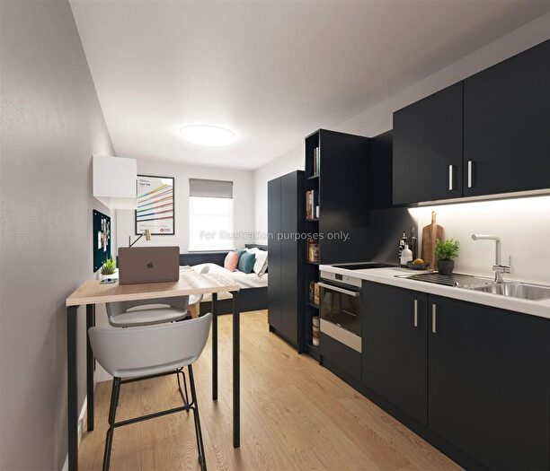 Studio To Rent In Bridge Street, Guildford, GU1