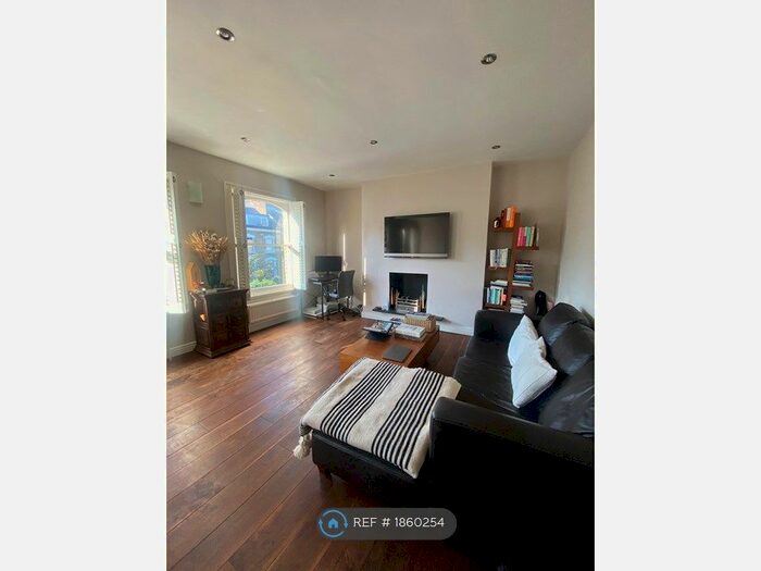 1 Bedroom Flat To Rent In Pyrland Road, London, N5