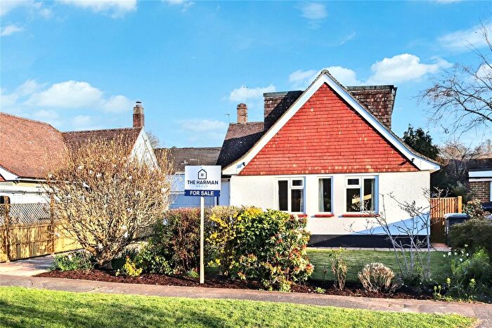 3 Bedroom Detached House For Sale In Ashenground Close, Haywards Heath, West Sussex, RH16