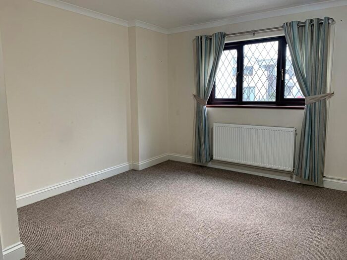 1 Bedroom Flat To Rent In Brighton Mews, Main Street, Pembroke, Sir Benfro, SA71