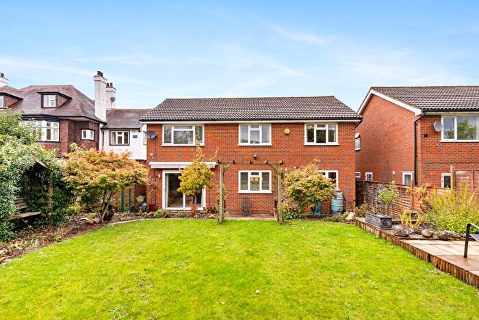 4 Bedroom Detached House For Sale In The Ridgway, Sutton, SM2