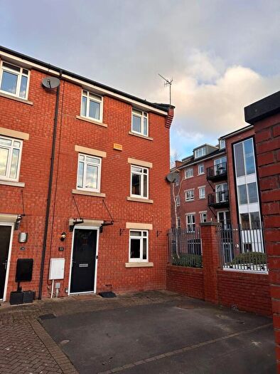 3 Bedroom Town House To Rent In Mill Green, Congleton, CW12
