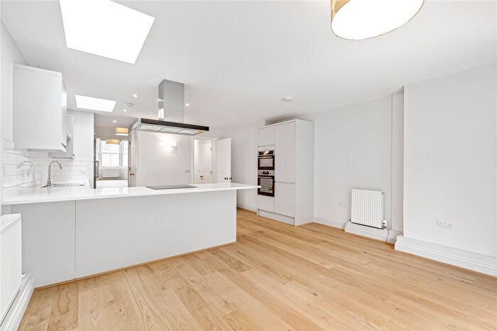 5 Bedroom Detached House To Rent In Dymock Street, London, SW6