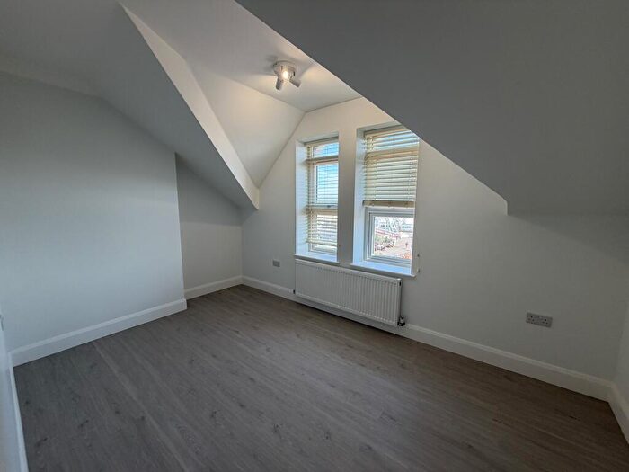 1 Bedroom Flat To Rent In Marine Parade West, Clacton On Sea, CO15