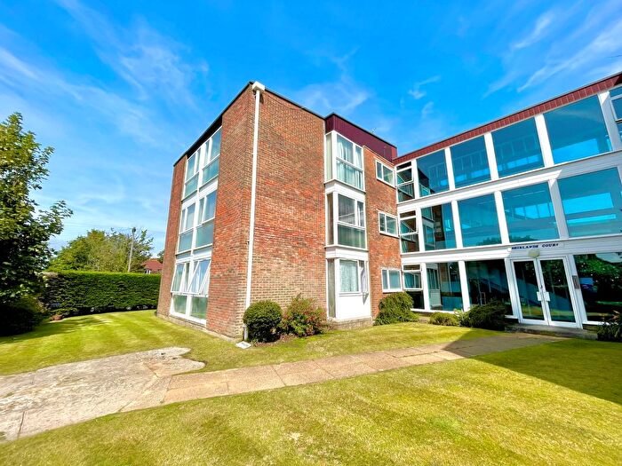 2 Bedroom Flat For Sale In Sea Avenue, Rustington, West Sussex, BN16
