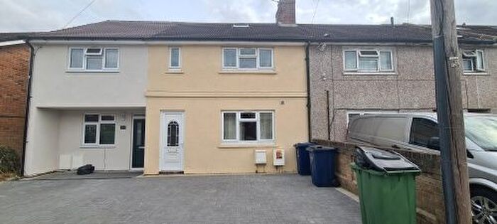 6 Bedroom Semi-Detached House To Rent In Donnington Bridge Road, OX4