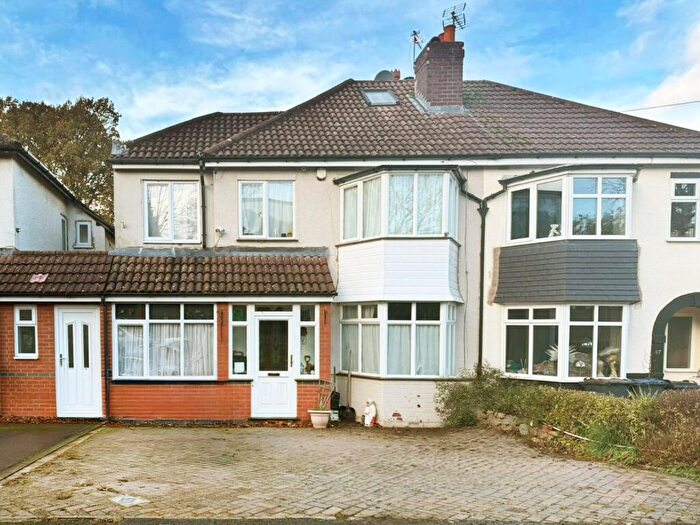 4 Bedroom Semi Detached House For Sale In Egginton Road, Birmingham, West Midlands, B28