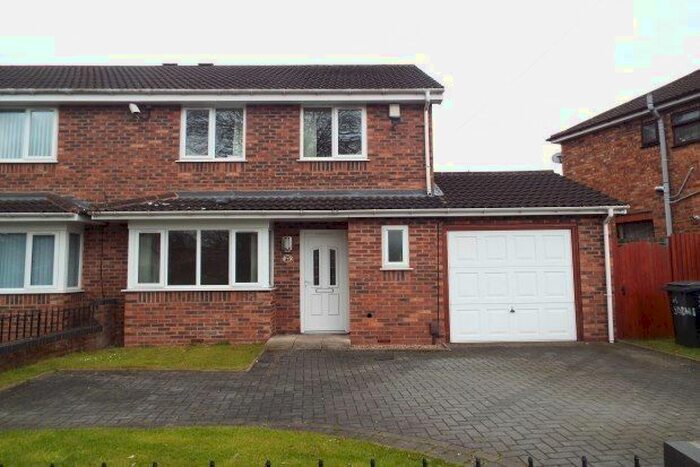 3 Bedroom Property To Rent In Thompson Avenue, Wolverhampton, WV2