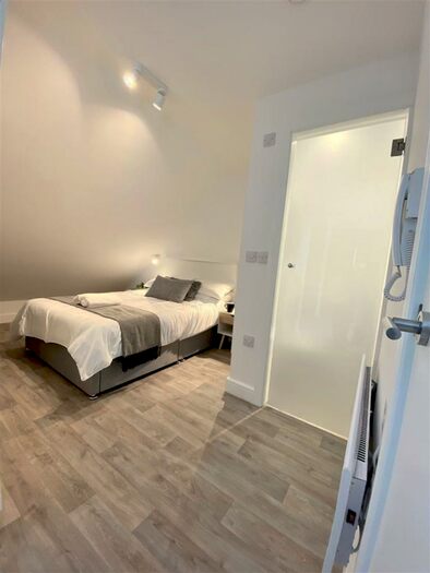 1 Bedroom Apartment To Rent In Westgate Road, Newcastle Upon Tyne, NE4