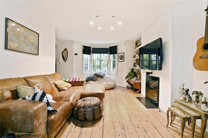 1 Bedroom Apartment To Rent In Approach Road, London, E2