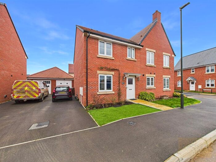 3 Bedroom Semi Detached House For Sale In Challenger Road, Innsworth, Gloucester, GL3