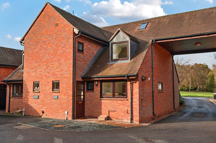 3 Bedroom Semi Detached House For Sale In Gold Hill East, Gerrards Cross, SL9