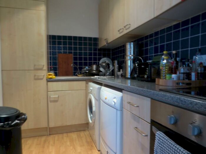 2 Bedroom Apartment To Rent In The Gardens, East Dulwich, London, SE22