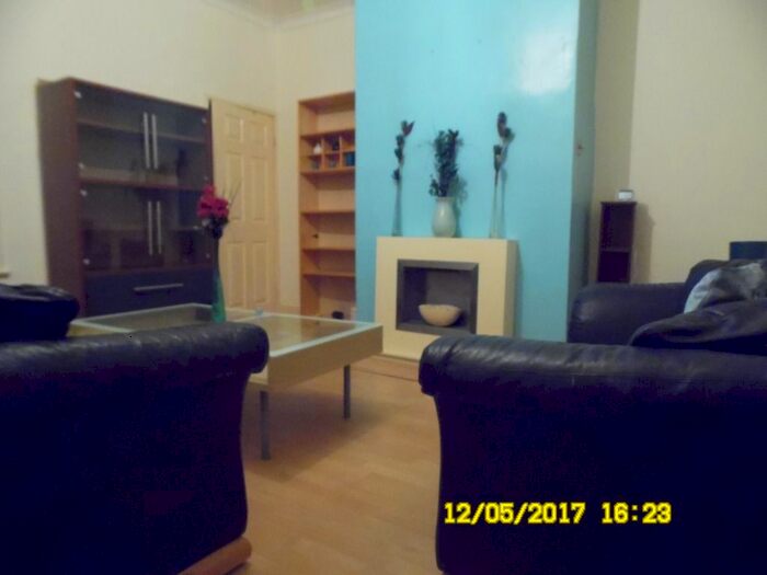 2 Bedroom Flat To Rent In Ripon Street, Bensham, Gateshead, NE8