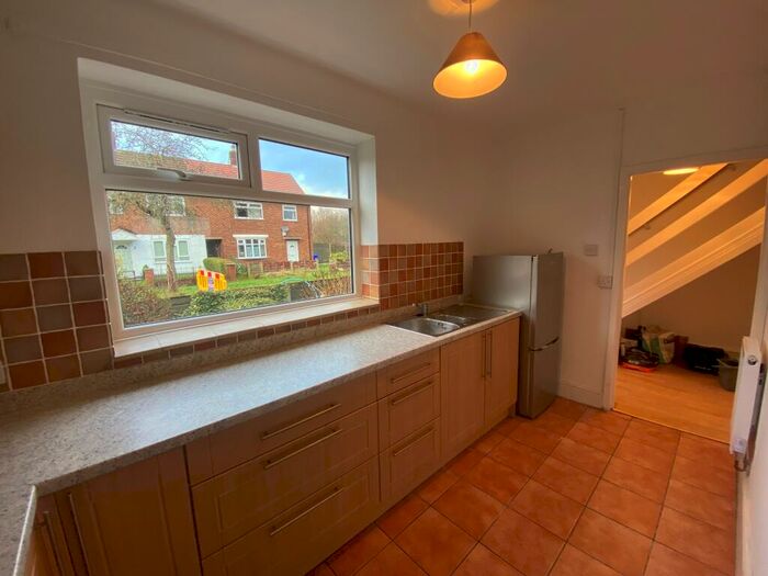 2 Bedroom House To Rent In Peploe Walk, Manchester, M23