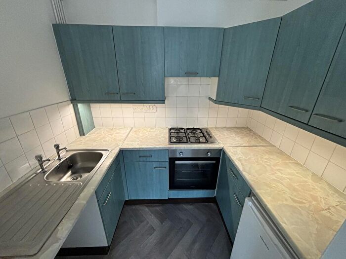 2 Bedroom Apartment To Rent In High Street, Harborne, Birmingham, B17