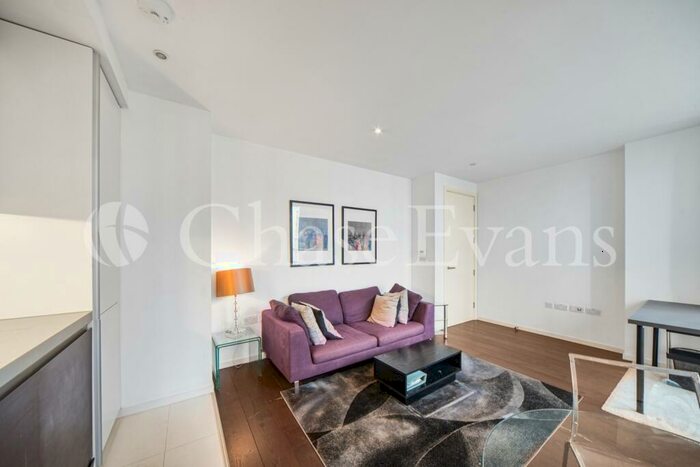 1 Bedroom Flat To Rent In Baltimore Wharf, Canary Wharf, London, E14