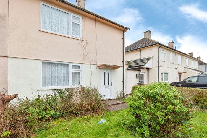 2 Bedroom Semi-detached House For Sale In Netherhall Road, Leicester, LE5