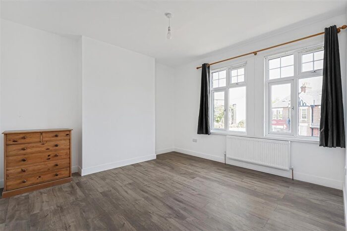 2 Bedroom Flat To Rent In Church Road, Hanwell, W7