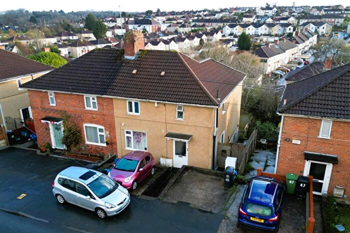 4 Bedroom Flat For Sale In X Bed Flats | £K Pa |, BS4