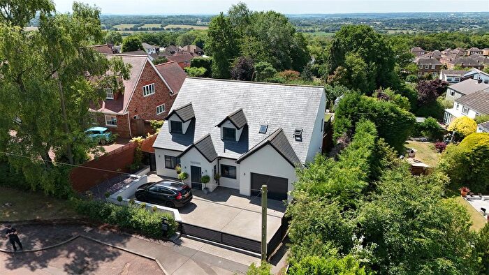 4 Bedroom Detached House For Sale In South View Road, Danbury, Chelmsford, CM3