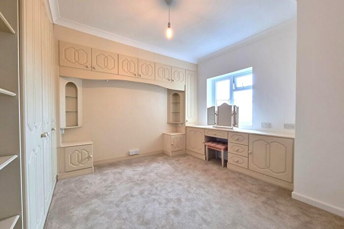 2 Bedroom Apartment For Sale In Southsea, Hampshire, PO4