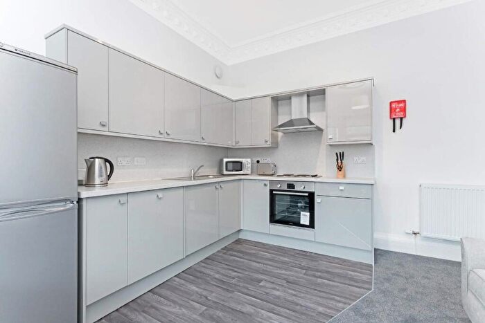 3 Bedroom Flat To Rent In Montpelier Park, Bruntsfield, Edinburgh, EH10