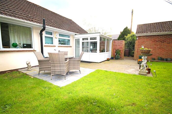 2 Bedroom Detached Bungalow For Sale In Bagham Cross, Chilham, Canterbury, CT4