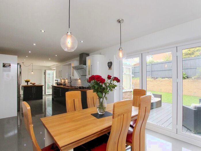 5 Bedroom Detached House For Sale In Graig Y Mynydd, Gelliseren, Tonyrefail, CF39
