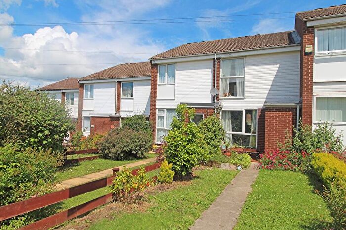 2 Bedroom Town House For Sale In Chaucer Green, Harrogate, HG1