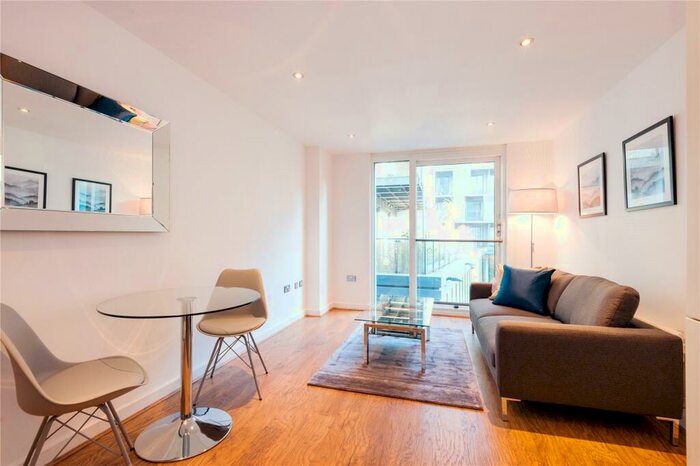 2 Bedroom Apartment To Rent In Brewery Square, London, EC1V