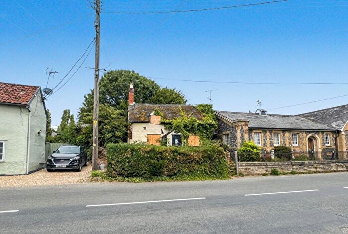 2 Bedroom Cottage For Sale In North Street, Steeple Bumpstead, Haverhill, Suffolk, CB9