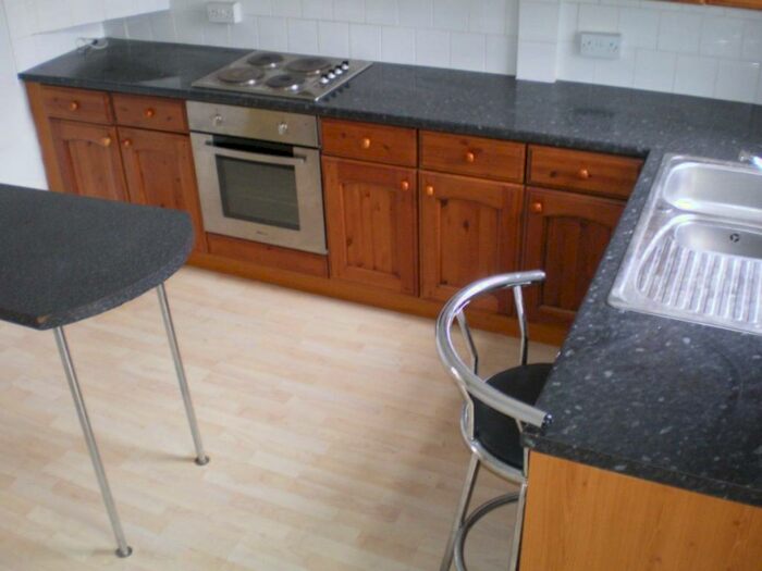 2 Bedroom House To Rent In Normandale Road, Great Houghton, S72