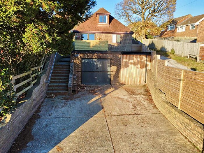 3 Bedroom Detached House For Sale In St. Helens Down, Hastings, TN34