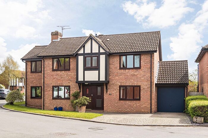 4 Bedroom Detached House For Sale In Alexander Close, Abingdon, OX14