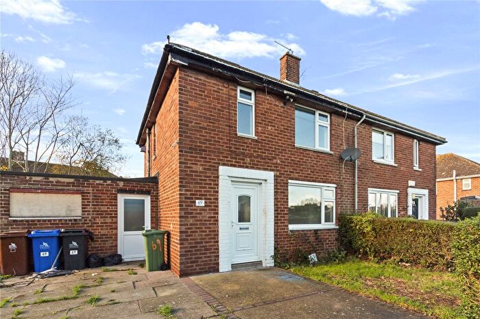 3 Bedroom Semi Detached House To Rent In St Michaels Road, Grimsby, DN34