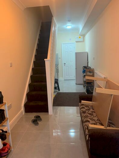 Studio To Rent In Loxford Lane, Ilford, IG1