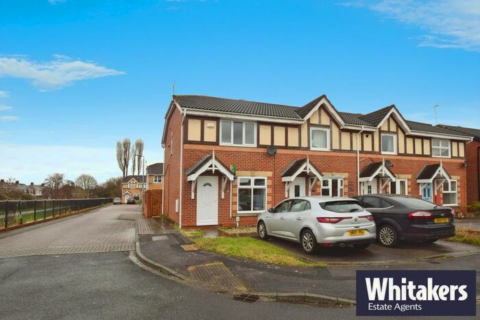 3 Bedroom Semi-Detached House To Rent In Bermondsey Drive, Hull, HU5