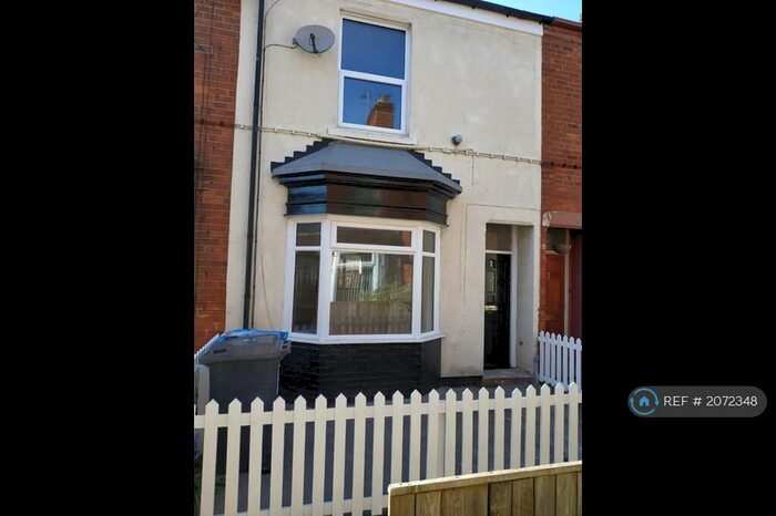 2 Bedroom Terraced House To Rent In Henley Avenue, Hull, HU9