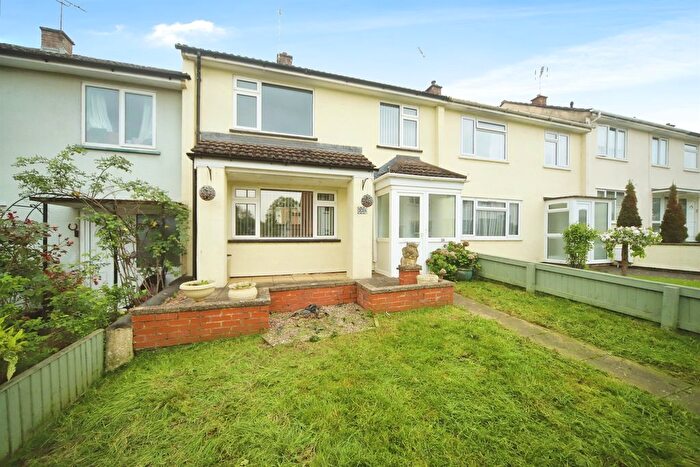 3 Bedroom Terraced House For Sale In Cheddon Road, Taunton, TA2