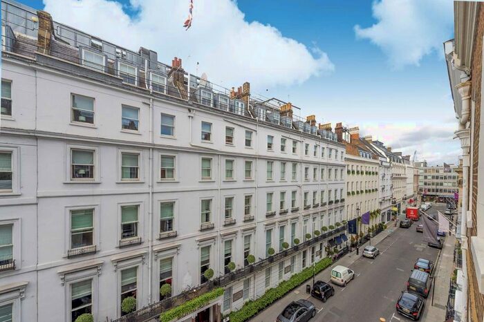 Studio To Rent In Albemarle Street, London, W1S