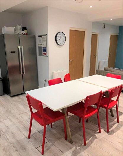 1 Bedroom Private Hall To Rent In St Michaels Road, Portsmouth, Hants, PO1