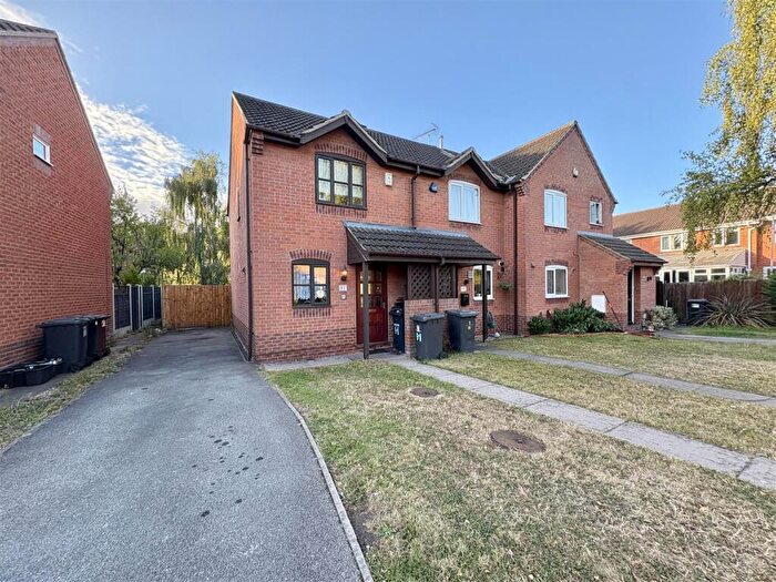 2 Bedroom End Of Terrace House To Rent In Hotspur Drive, Colwick, NG4