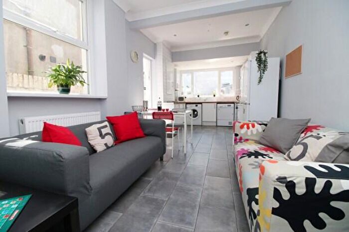 5 Bedroom Terraced House To Rent In Gelligaer Street Cardiff, CF24