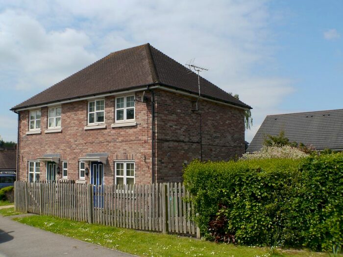 2 Bedroom Semi-Detached House To Rent In The Glade, Storrington RH20
