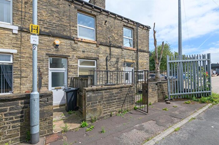 3 Bedroom Terraced House For Sale In & A Ryburn Terrace - Two Properties Sold As One Lot, HX1