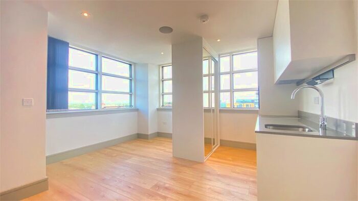Studio To Rent In Mercantile House, Uxbridge, Middlesex, UB8