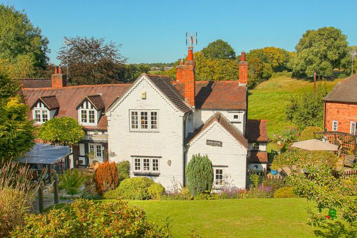 3 Bedroom Semi-Detached House For Sale In Holt Hill, Beoley, Redditch, Worcestershire, B98